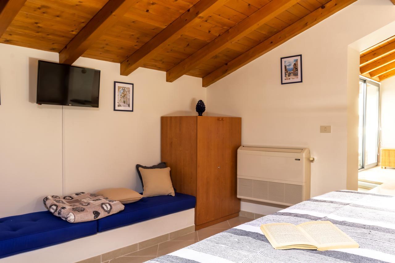 Amartia Apartments Taormine Extérieur photo